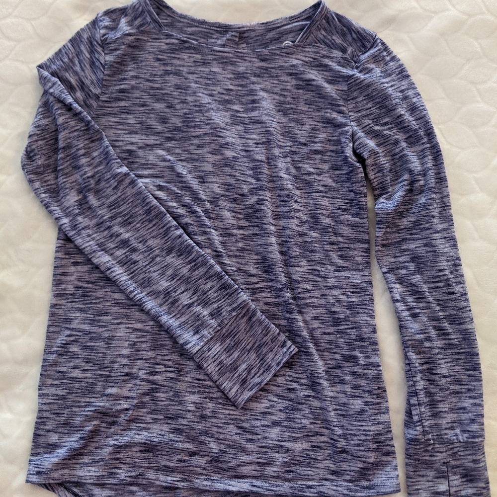 Girls long sleeve active top